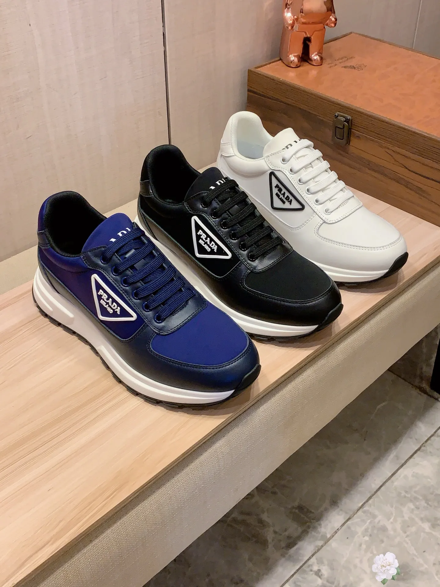 Men's Men's Shoes💰420💰💰🎩🎩[Lightning][Lightning] "PRADA*" The latest and most popular casual shoes, top brand [seduce] luxury~purchase, top~quality. [Strong] The upper is made of imported breathable cowhide with material ➕ breathable sheepskin feet (•) and fine workmanship. The original stylish and stylish soft rubber wear-resistant and non-slip outsole is light and comfortable on the feet. The real thing looks better when photographed. 085: code: 38-44, 3️⃣ colors selected